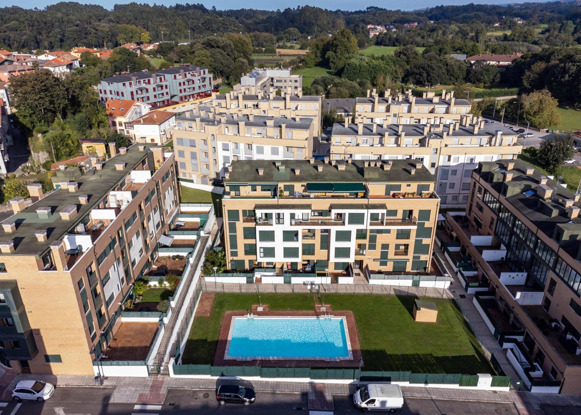 Mar Y Montana, Apartamento Con Piscina, Playa A 3 Km Vut-3945-As 利亚内斯 外观 照片